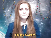 nyashka-LILI пососала большой дилдо и показала свое прекрасное голое тело по вебкамере